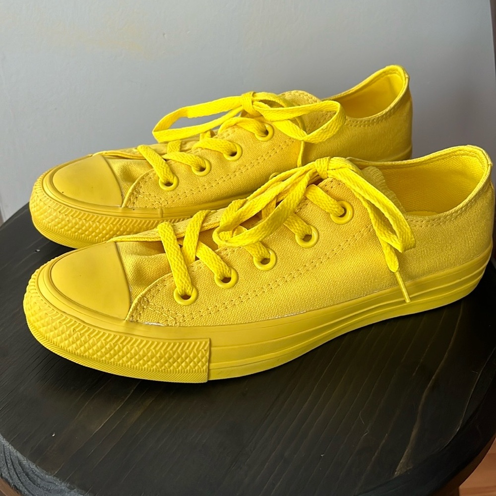 CONVERSE - Low Top Shoes